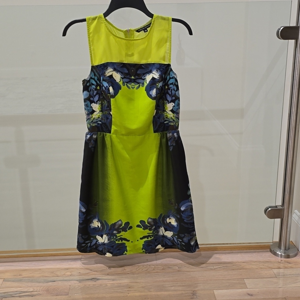 Women's dress. Size XS